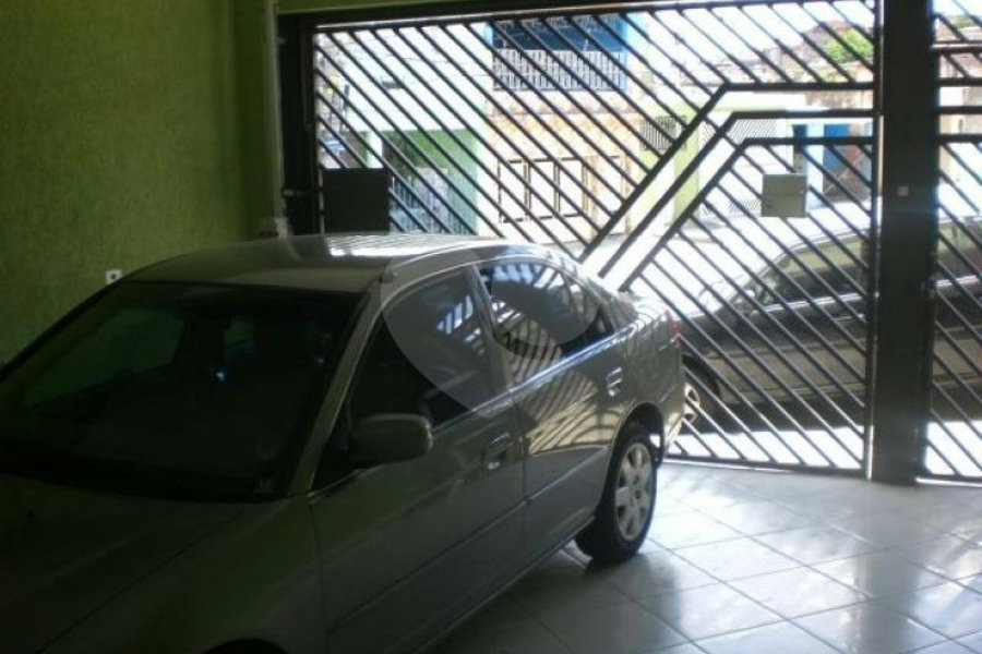 Sobrado à venda com 3 quartos, sendo 1 suíte, em Jardim Peri, São Paulo, SP