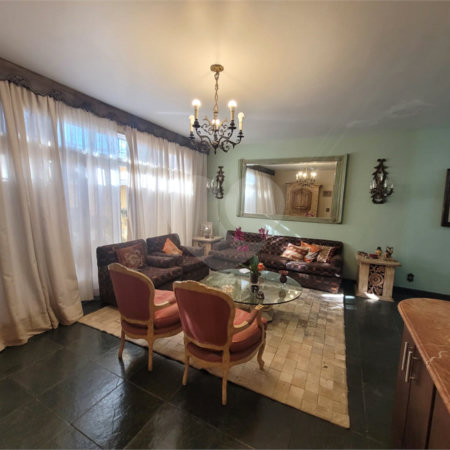 Sobrado à venda com 3 quartos, sendo 1 suíte, em Vila Hamburguesa, São Paulo, SP