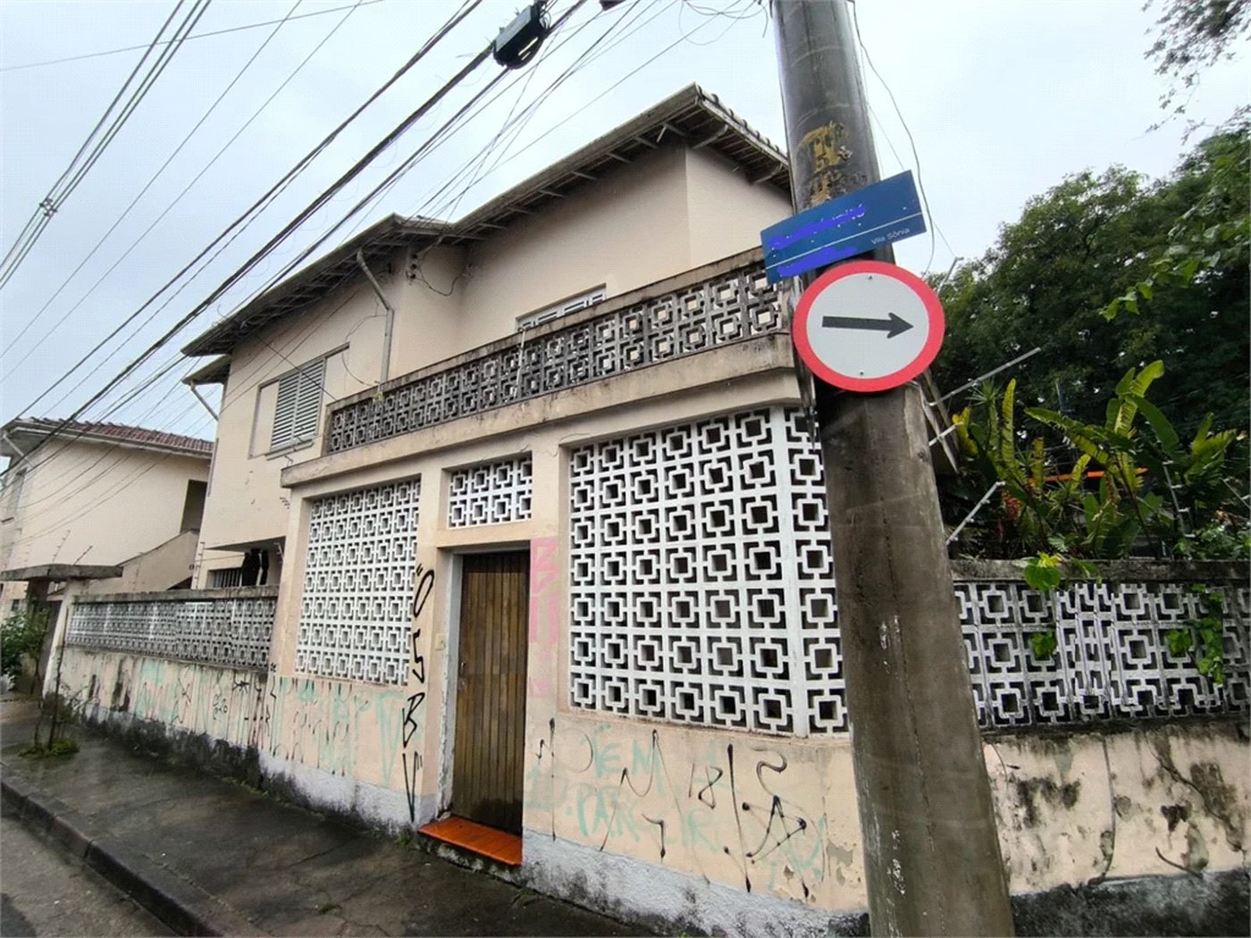 Sobrado à venda com 5 quartos, sendo 1 suíte, em Jardim Trussardi, São Paulo, SP