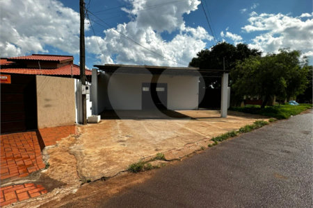 Salão à venda ou para alugar em Parque dos Ipês I, Ponta Porã, MS