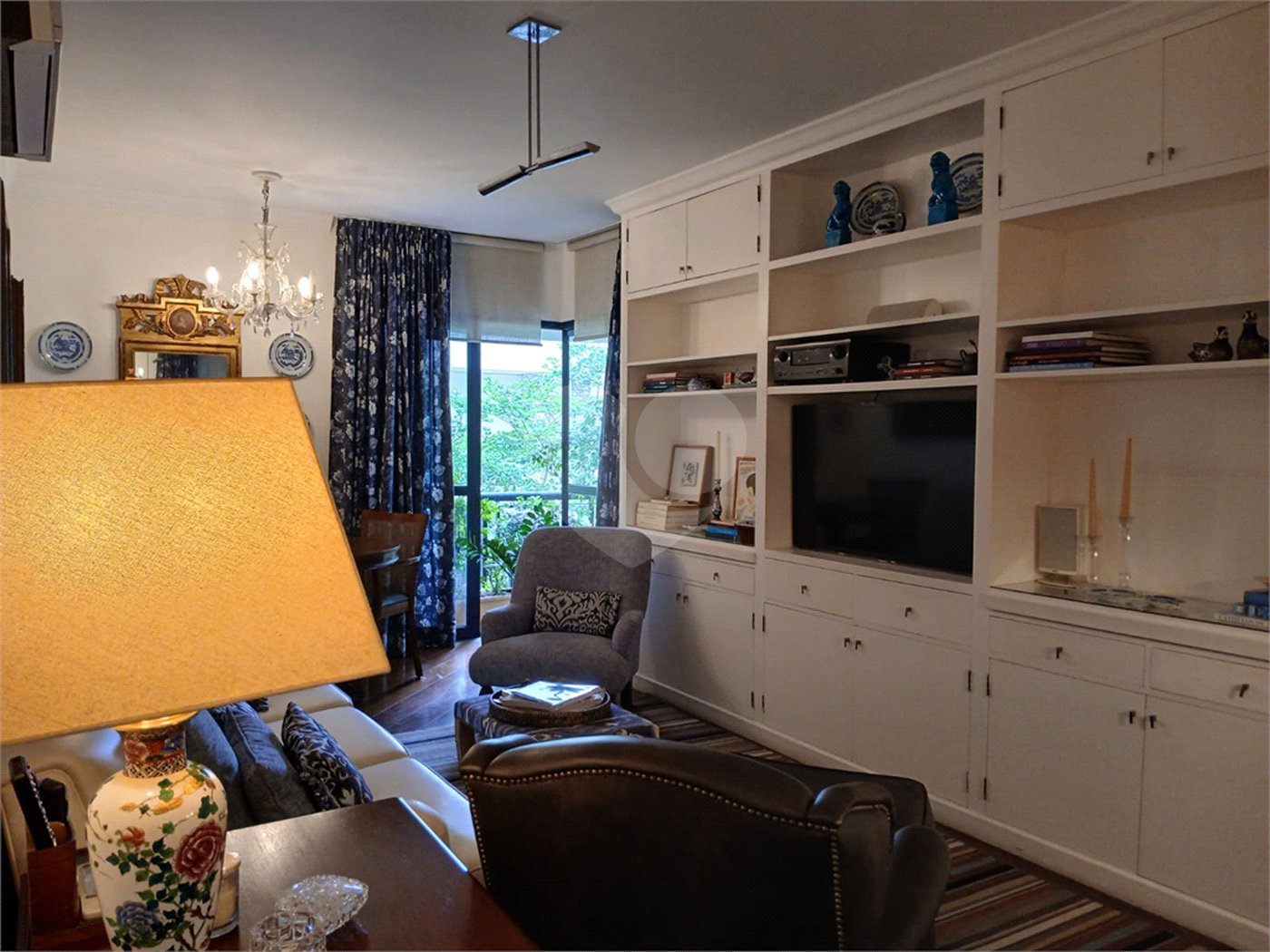 Apartamento à venda com 2 quartos, sendo 1 suíte,  em Itaim Bibi, São Paulo, SP