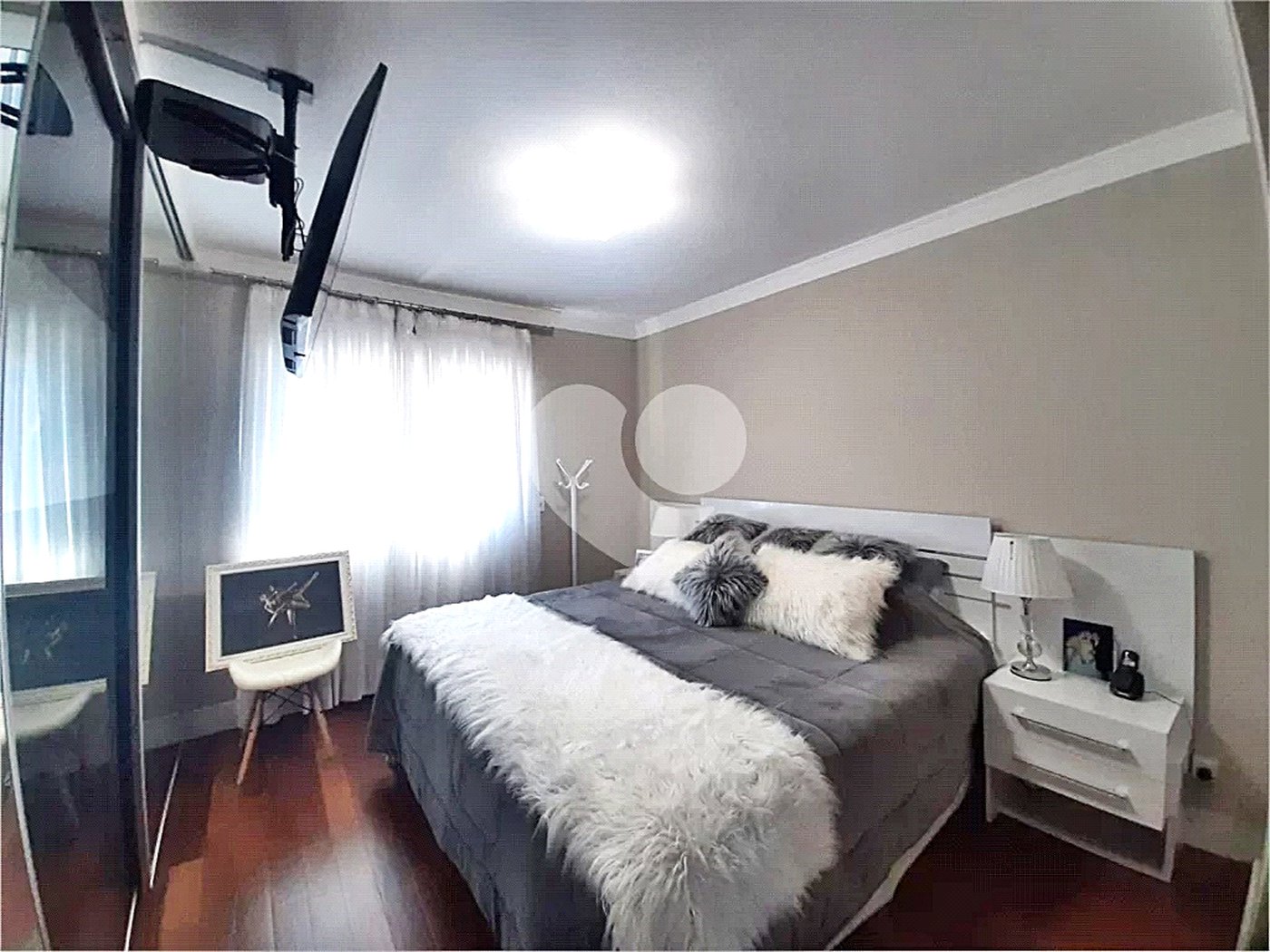 Casa à venda com 5 quartos, sendo 2 suítes, no condomínio Florada da Serra, São Paulo - SP