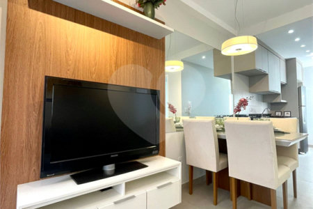 Apartamento à venda com 2 quartos em Chora Menino, São Paulo, SP