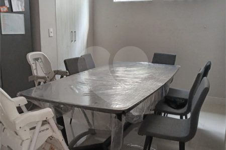 Sobrado à venda com 2 quartos, sendo 1 suíte, em Jardim Nathalie, Mogi das Cruzes, SP