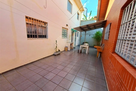 Casa à venda com 4 quartos, sendo 1 suíte, em Vila Paulicéia, São Paulo, SP