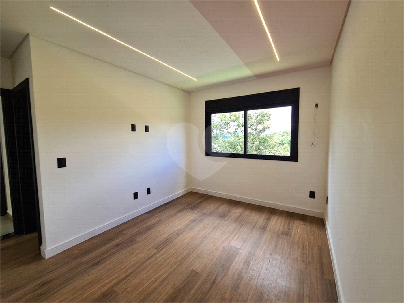 Casa em condomínio à venda com 3 suítes em Vila Santista, Atibaia, SP