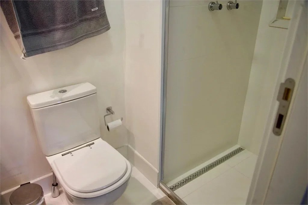 Cobertura à venda com 2 quartos, sendo 1 suíte,  em Jardim das Acácias, São Paulo, SP