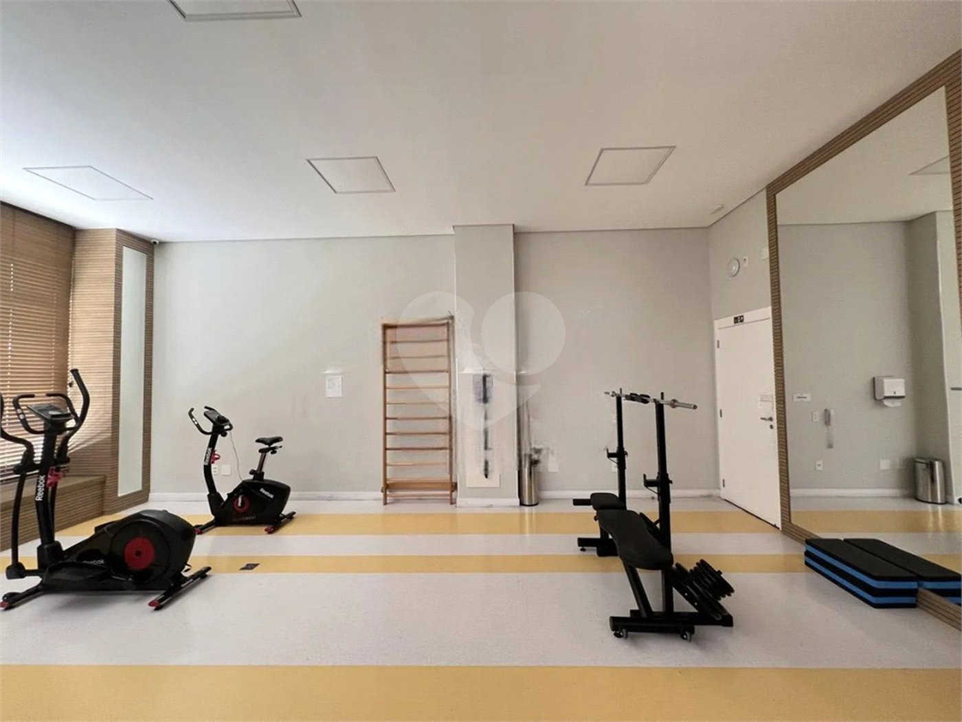 Apartamento à venda com 2 suítes em Vila Romana, São Paulo, SP
