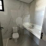 Casa à venda com 4 quartos, sendo 2 suítes,  no condomínio Florais Itália, Cuiabá - MT