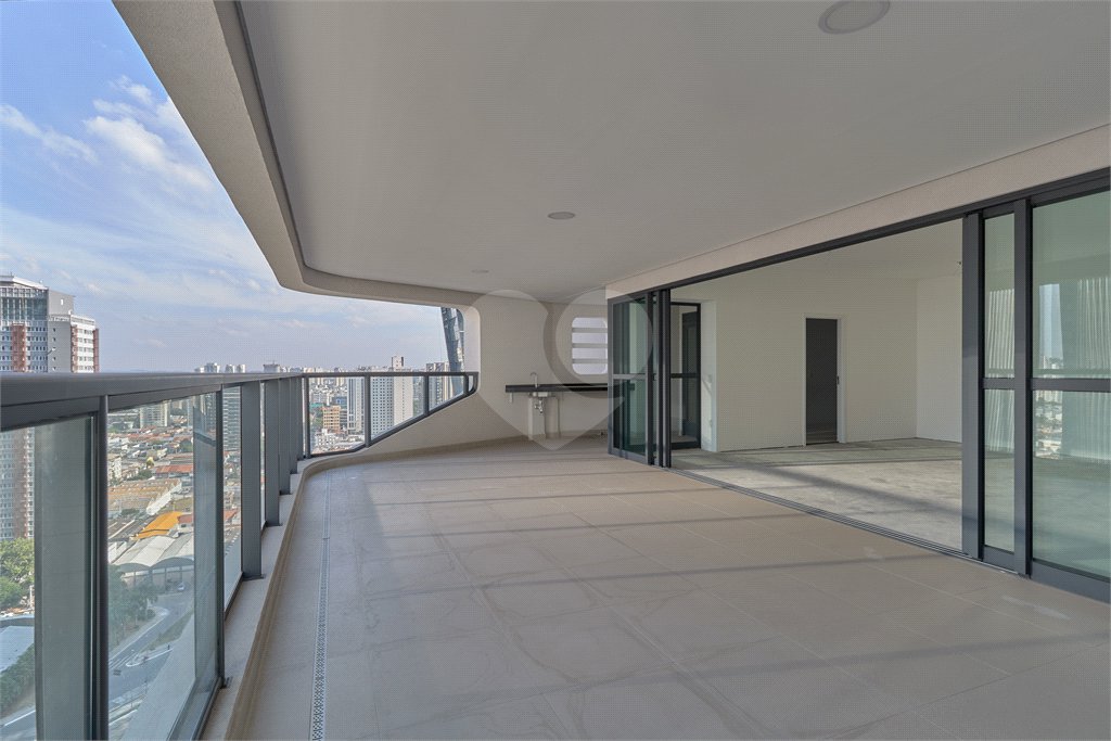 Apartamento à venda com 4 suítes em Chácara Santo Antônio, São Paulo, SP