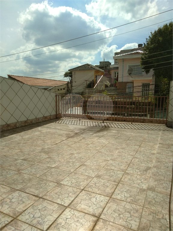 Sobrado à venda com 3 quartos, sendo 1 suíte, em Chora Menino, São Paulo, SP