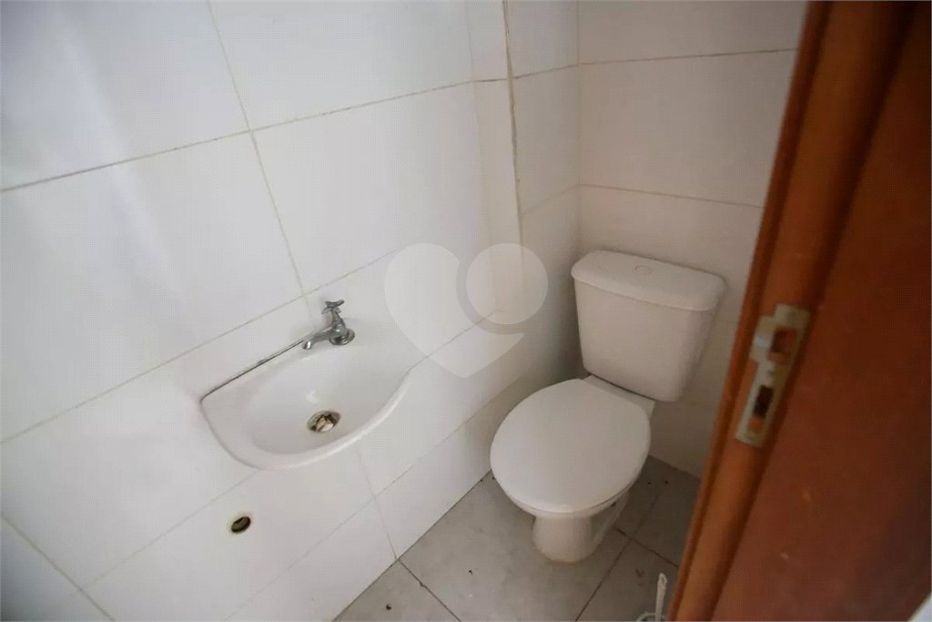 Casa à venda com 4 quartos, sendo 3 suítes, no condomínio Lícia de Alvarenga, Rio de Janeiro - RJ