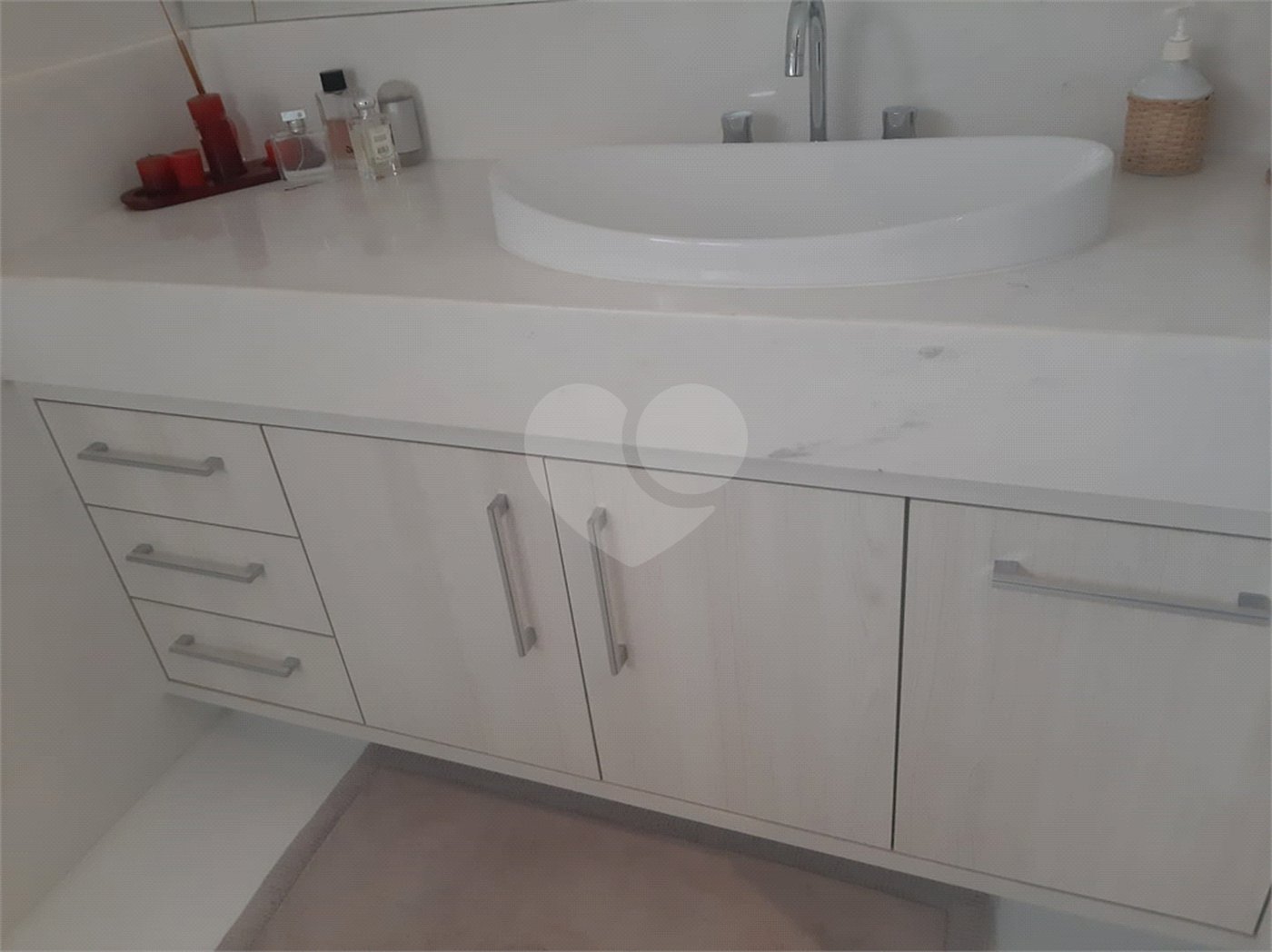 Casa à venda com 4 quartos, sendo 2 suítes,  no condomínio Estância Marambaia, Vinhedo - SP