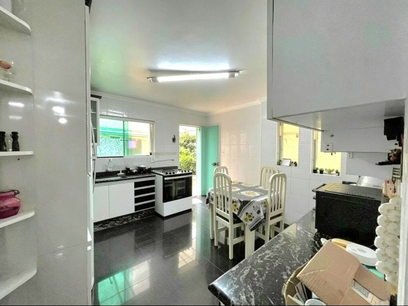 Casa com 3 dormitórios à venda, 210 m² por R$ 1.200.000,00 - Encruzilhada - Santos/SP