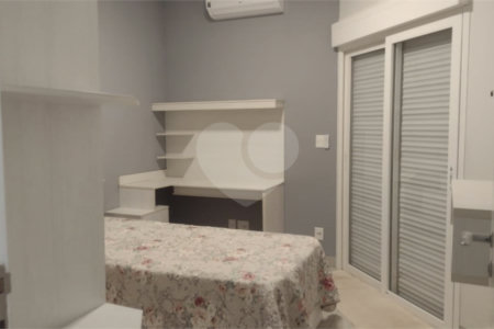 Casa à venda com 3 quartos, sendo 1 suíte, no condomínio Residencial Bouganville, Araraquara - SP
