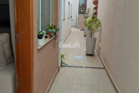 Casa à venda com 3 quartos, sendo 1 suíte, em Residencial Jardins da Catalunha, Atibaia, SP