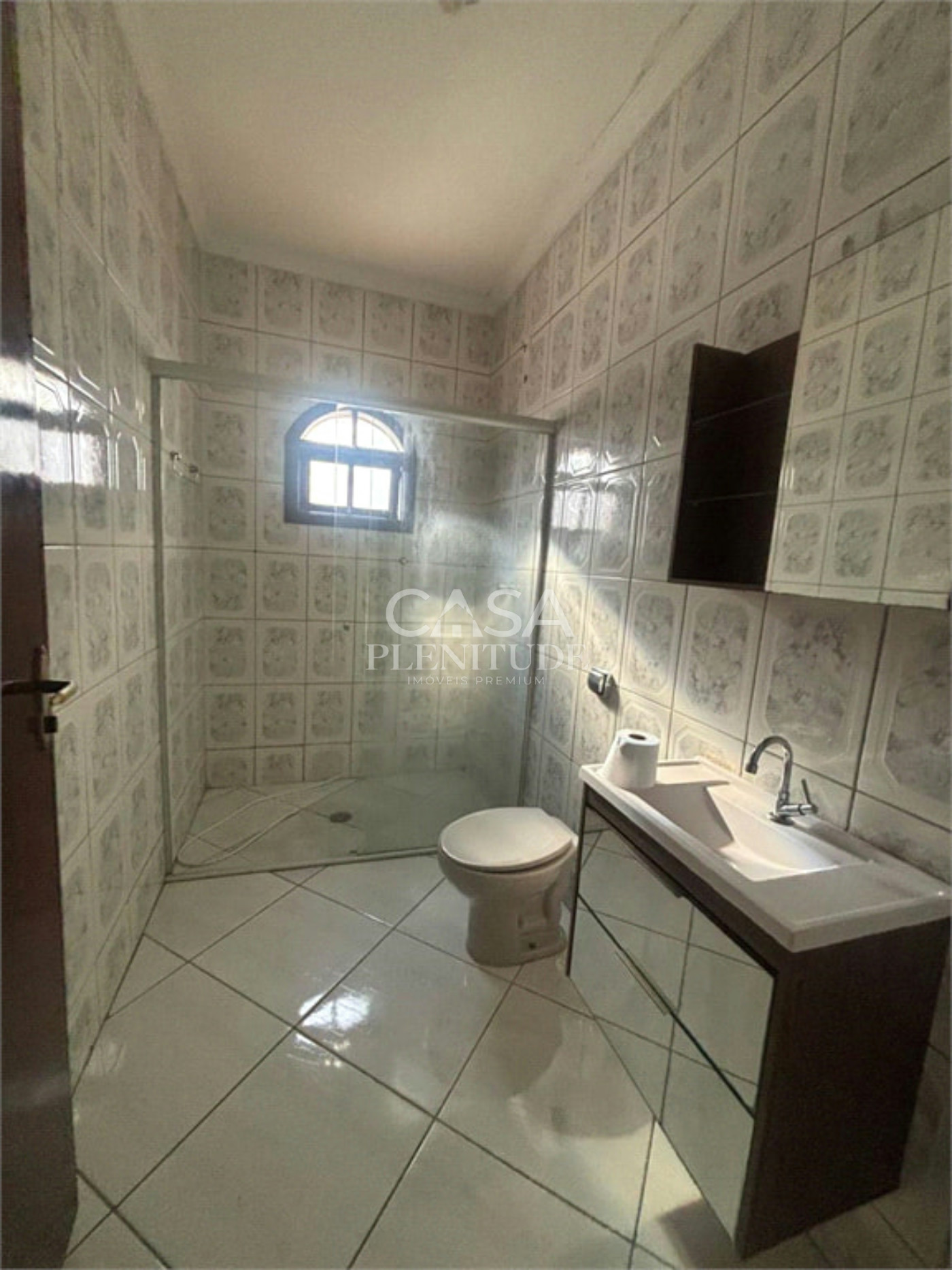 Sobrado à venda com 3 quartos, sendo 1 suíte, em Wanel Ville, Sorocaba, SP