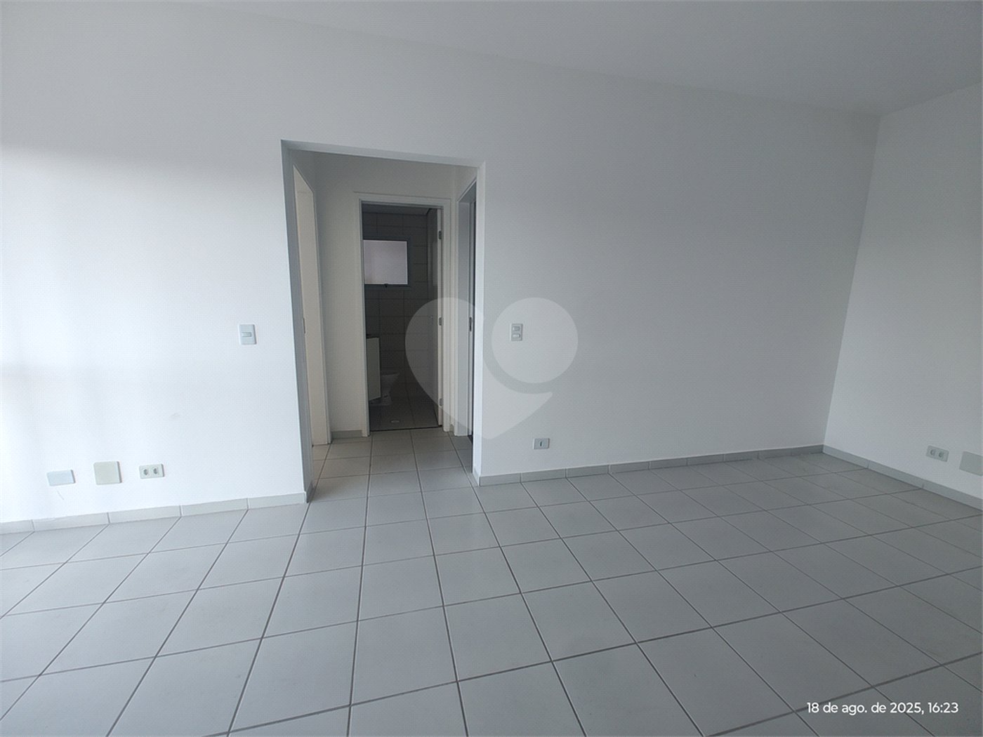 Apartamento para alugar com 2 quartos em Jardim das Palmeiras, Atibaia, SP