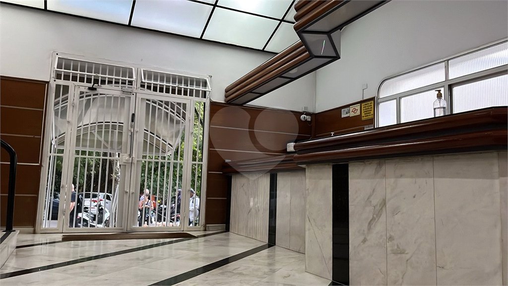 Apartamento à venda com 2 quartos, sendo 1 suíte,  em Consolação, São Paulo, SP