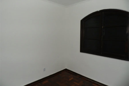 Casa à venda com 5 quartos, sendo 3 suítes, em Vila São Francisco, São Paulo, SP