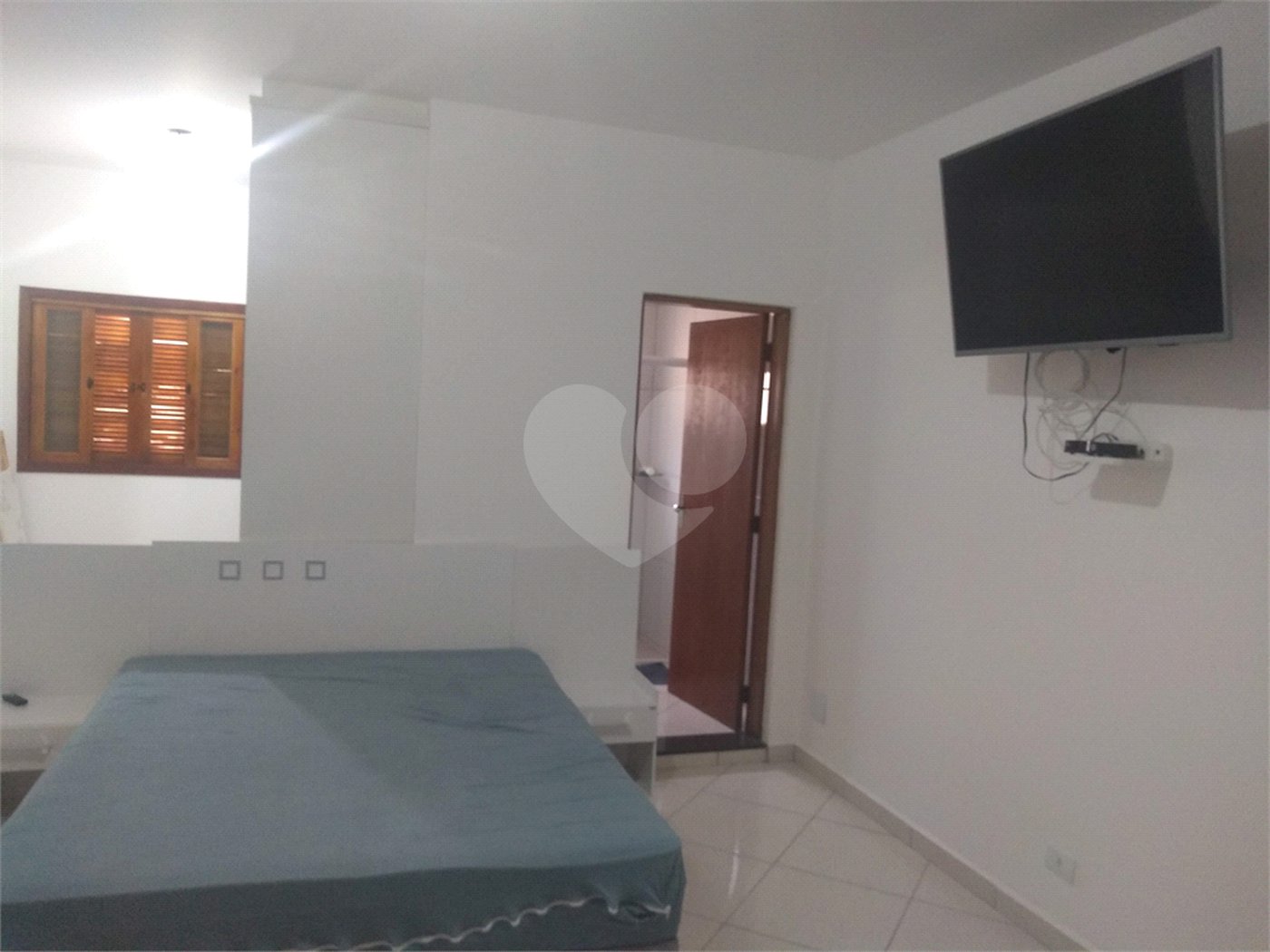 Chácara à venda com 4 suítes em Pirucaia, Mairiporã, SP