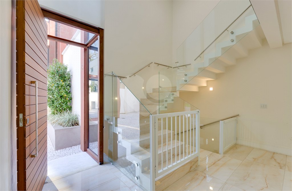 Casa à venda com 4 suítes no condomínio Porto Fino, São Paulo - SP