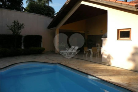 Casa à venda ou para alugar com 5 suítes em Parque dos Príncipes, São Paulo, SP