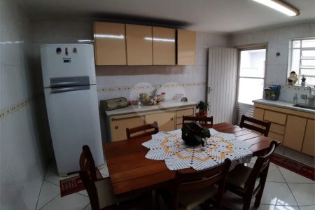 Sobrado à venda com 3 quartos, sendo 1 suíte,  em Vila Albertina, São Paulo, SP
