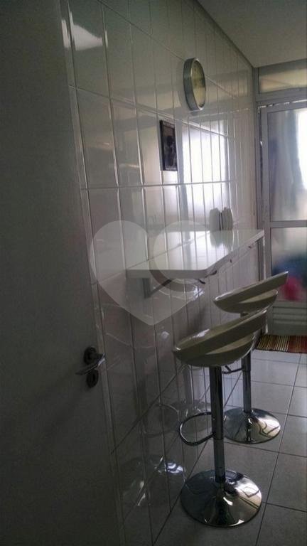 Apartamento à venda com 3 quartos, sendo 1 suíte,  em Jardim Ester Yolanda, São Paulo, SP