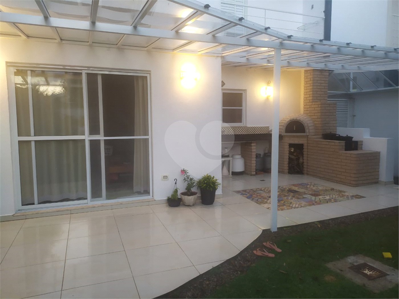Sobrado à venda com 3 quartos, sendo 1 suíte, em Jardim do Lago, Atibaia, SP