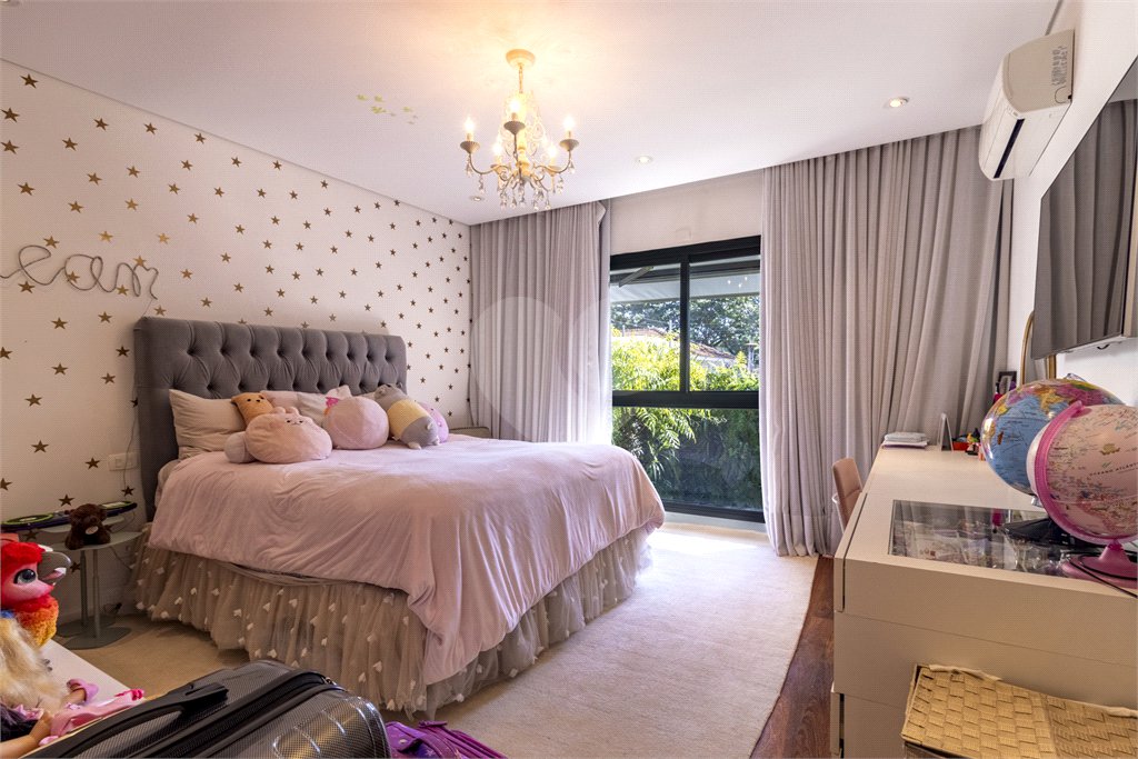 Casa à venda com 3 suítes em Jardim Luzitânia, São Paulo, SP
