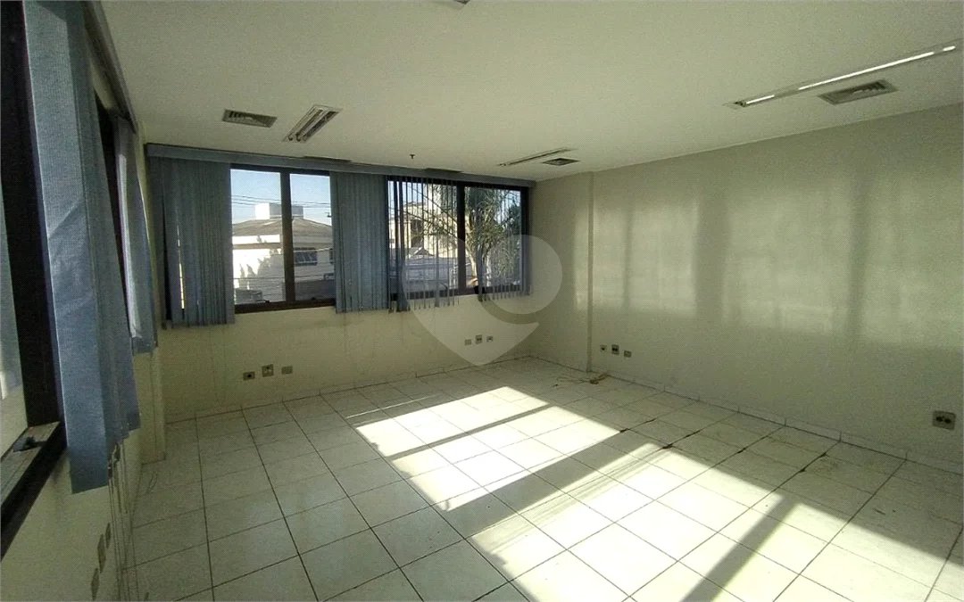 SALA COMERCIAL DE 38,0 M² COM 01 BANHEIRO E VAGA DE GARAGEM PARA VENDA NO TUCURUVI