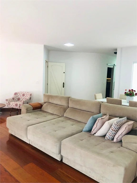 Casa Térrea à venda com 3 quartos, sendo 1 suíte, em Jardim Londrina, São Paulo, SP