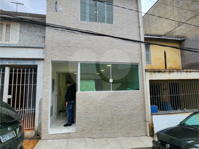 Sobrado à venda com 3 quartos, sendo 1 suíte,  em Tucuruvi, São Paulo, SP