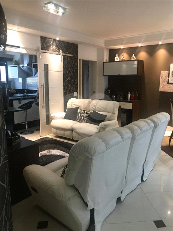 Apartamento à venda com 3 suítes em Vila Regente Feijó, São Paulo, SP