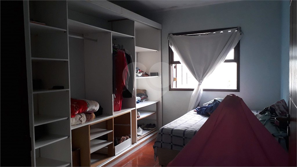 Sobrado à venda com 4 quartos, sendo 1 suíte, em Vila Nova Cachoeirinha, São Paulo, SP