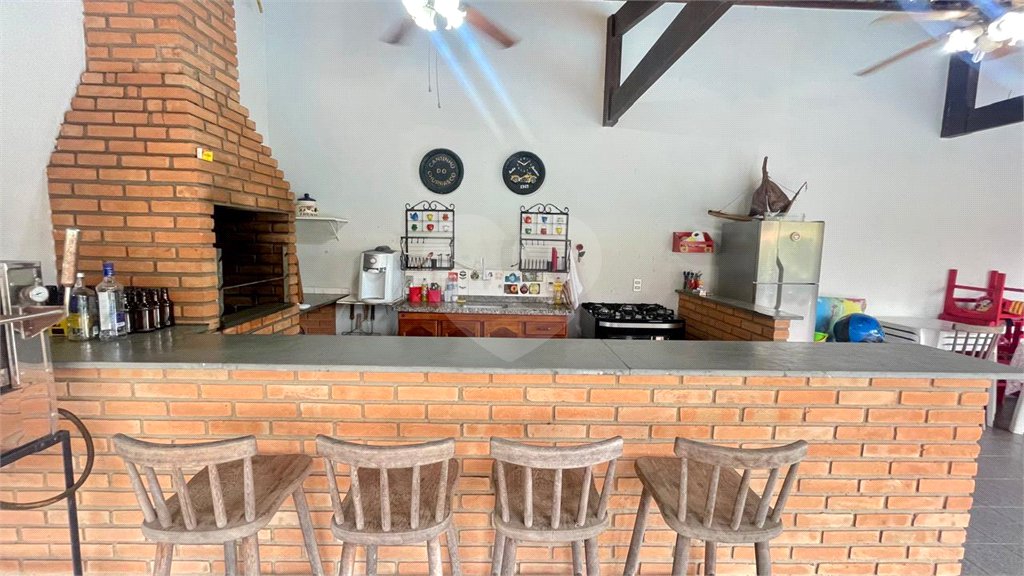 Casa à venda com 4 suítes no condomínio Vivendas do Lago, Sorocaba - SP