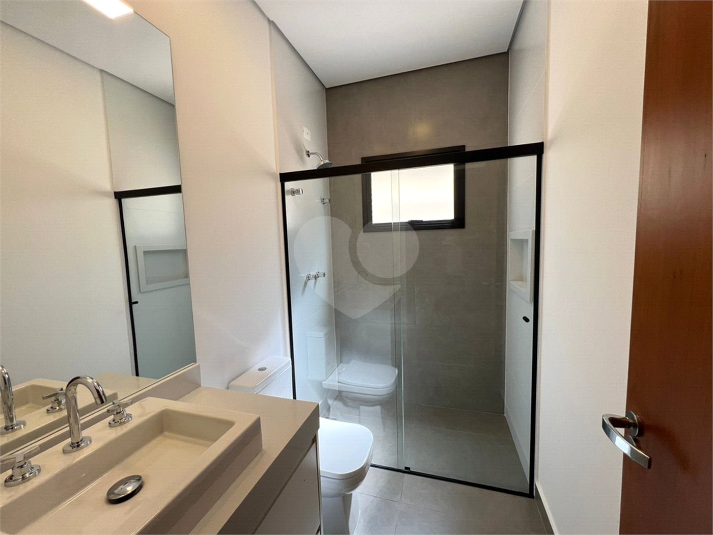 Casa à venda com 3 suítes no condomínio Alphaville Nova Esplanada, Votorantim - SP