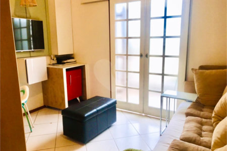 Sobrado à venda com 3 quartos, sendo 1 suíte, em Santa Teresinha, São Paulo, SP