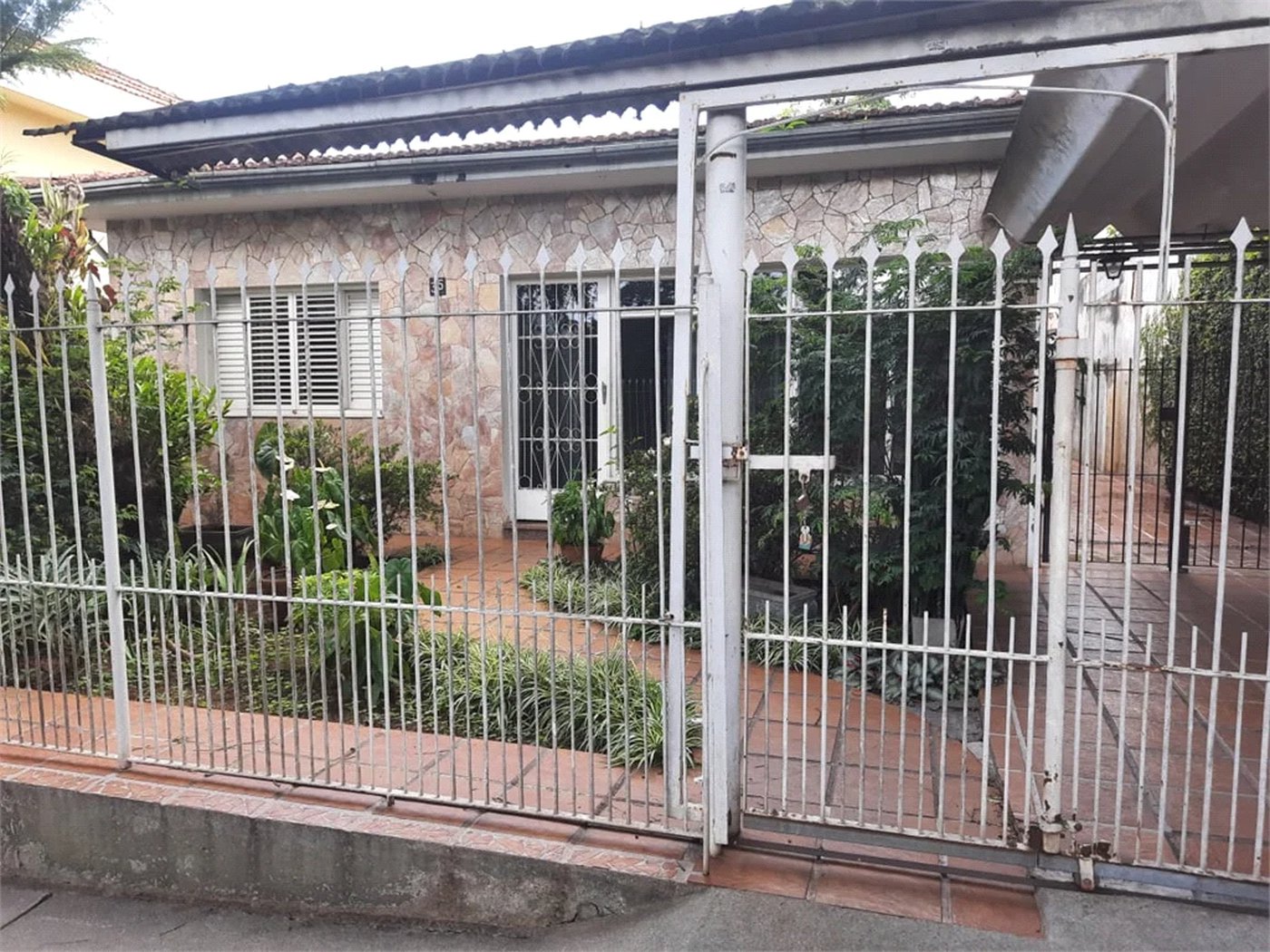 Casa à venda com 4 quartos, sendo 1 suíte, em Jardim Trussardi, São Paulo, SP