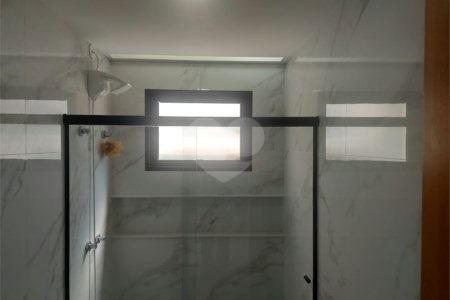 Casa à venda com 4 quartos, sendo 3 suítes, em Ogiva, Cabo Frio, RJ