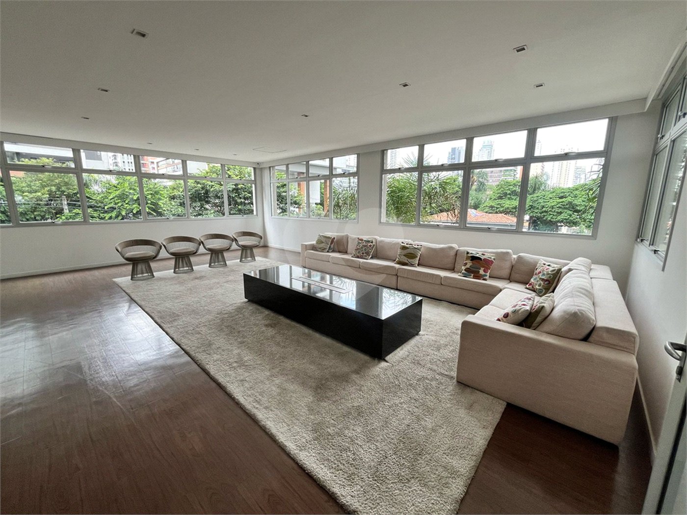 Apartamento à venda com 1 quarto em Cidade Monções, São Paulo, SP