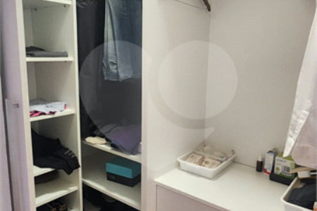 Casa à venda com 4 quartos, sendo 2 suítes, no condomínio Delle Stelle, Louveira - SP