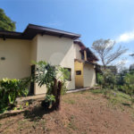 Casa à venda com 4 quartos, sendo 2 suítes, em Bosque, Vinhedo, SP