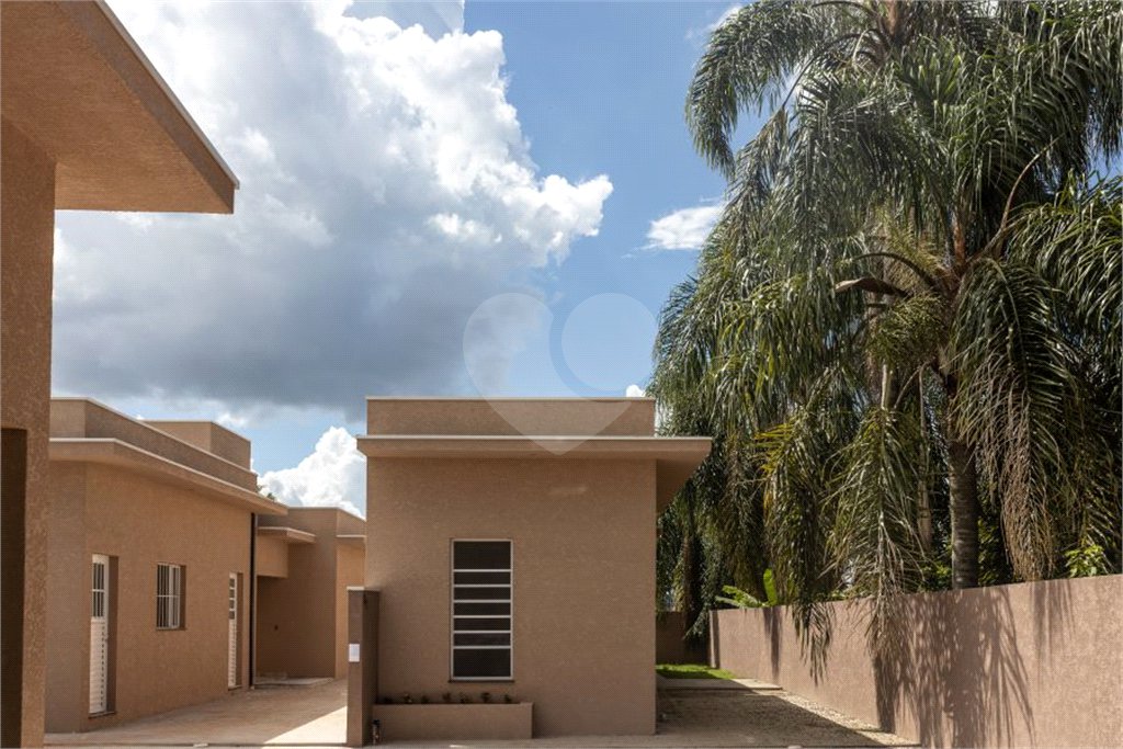 Casa à venda com 2 quartos no condomínio Uirapuru, Bom Jesus dos Perdões - SP