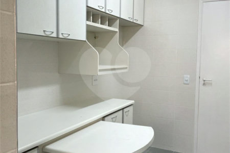 Apartamento à venda com 3 quartos, sendo 1 suíte,  em Vila Suzana, São Paulo, SP