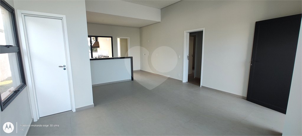 Casa à venda com 3 suítes no condomínio Reserva Ybyra, Atibaia - SP
