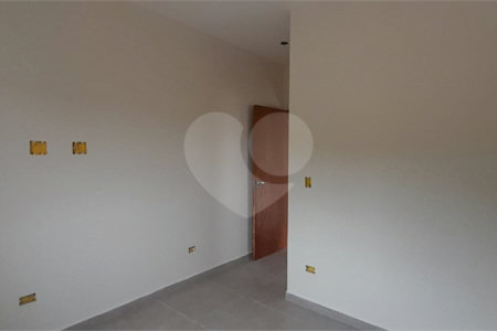 Casa à venda com 2 suítes em Vila Santa Helena, Atibaia, SP