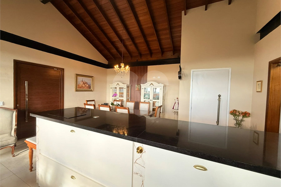Casa à venda com 4 quartos, sendo 1 suíte,  no condomínio Alpes da Cantareira, Mairiporã - SP