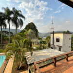Casa à venda com 7 quartos, sendo 4 suítes, no condomínio Campos de Mairiporã Gleba 1, Mairiporã - SP
